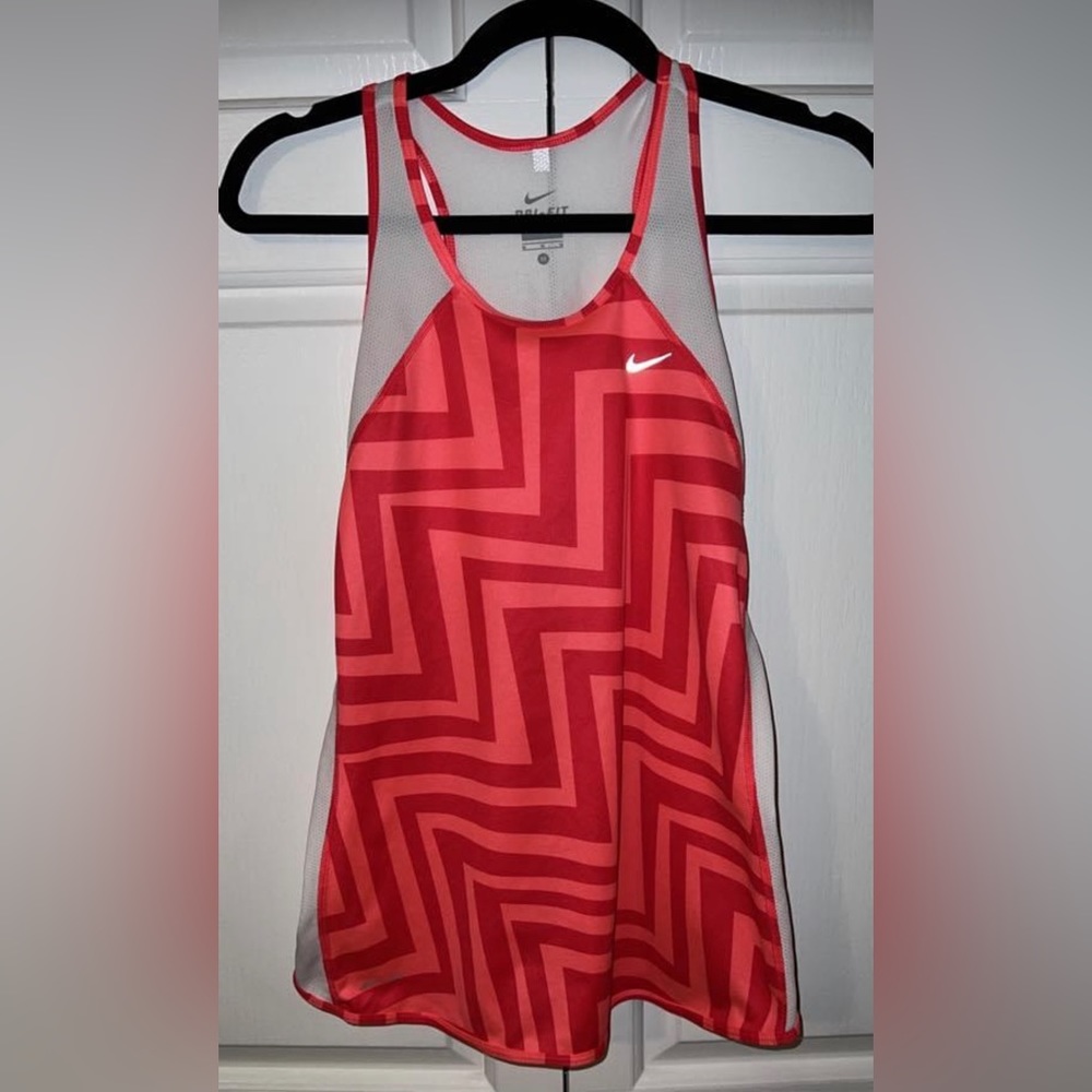 Bundle only Nike Tank Medium running dri fit